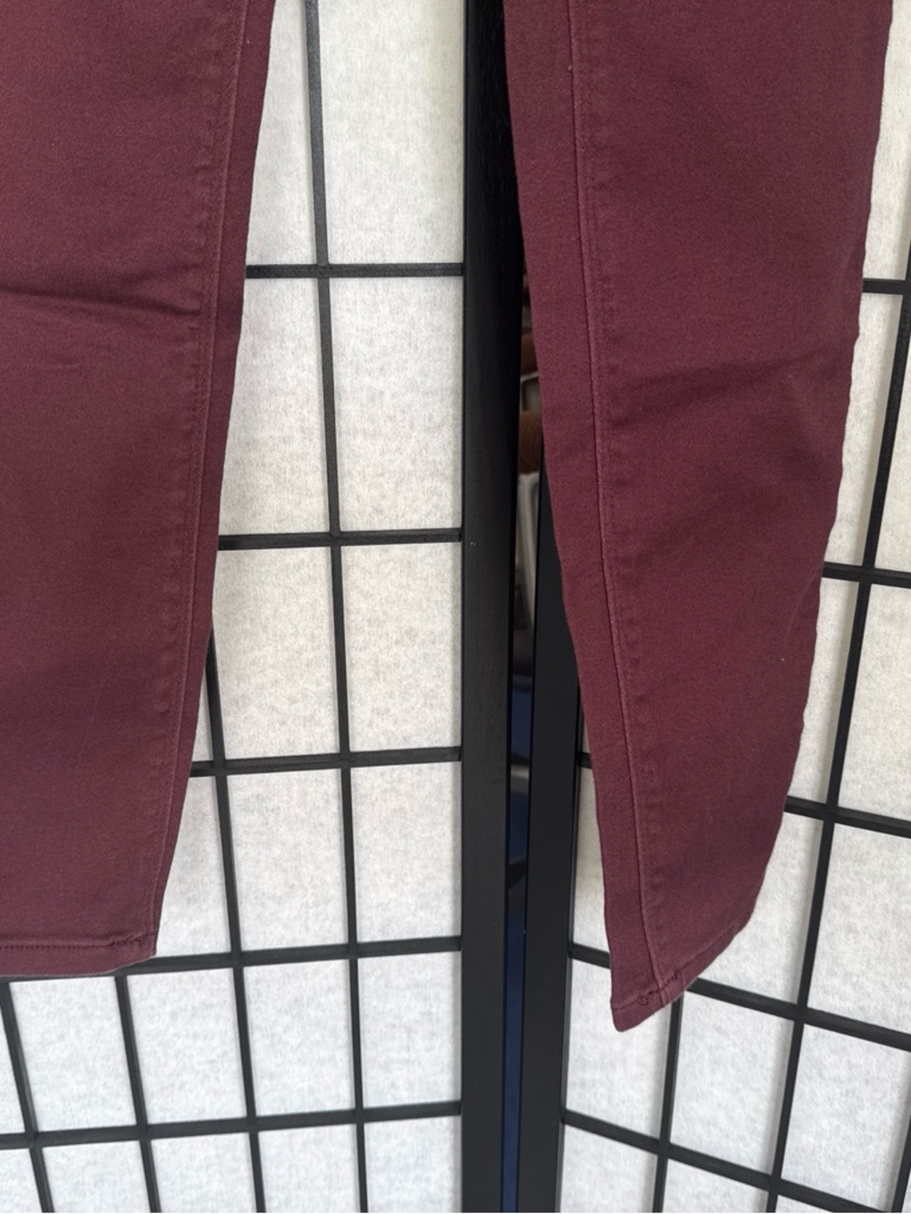 1822 Denim Wine-Colored Slim Stretch Jeans - Picture 8 of 10